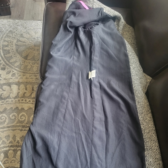 Emanuel Ungaro women's trench coat. Belted. - Picture 5 of 11